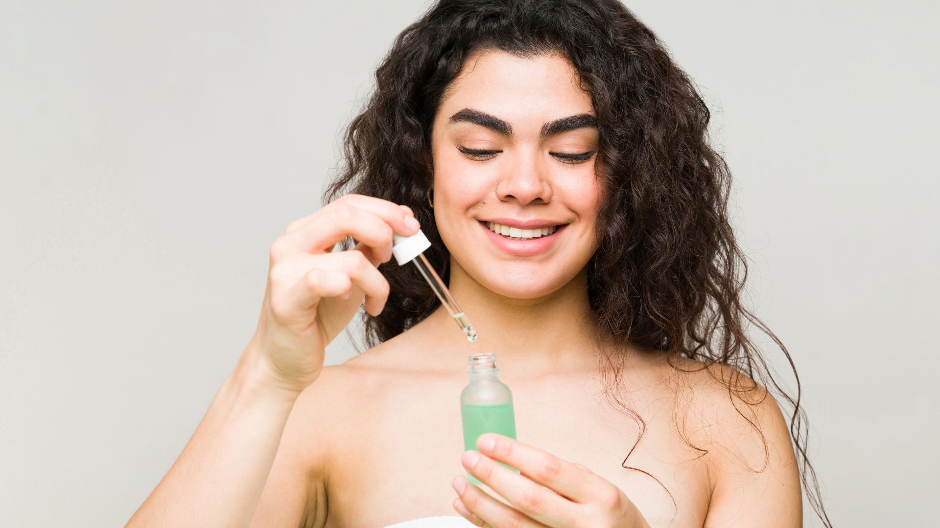 Ácido Retinoico: Um Poderoso Antirrugas com Riscos – Descubra como Usar com Segurança